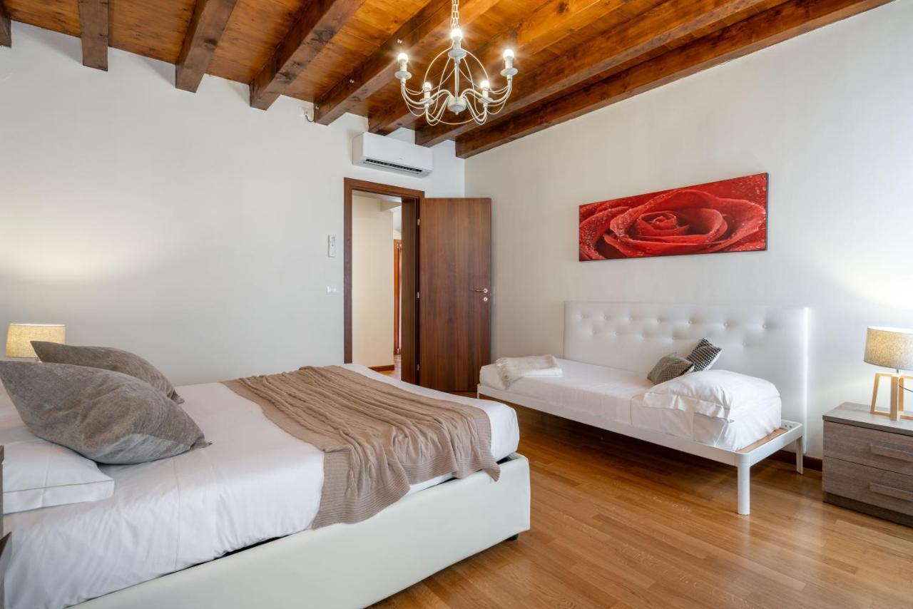 Design Palace Apartment By Wonderful Italy Venecia Exterior foto